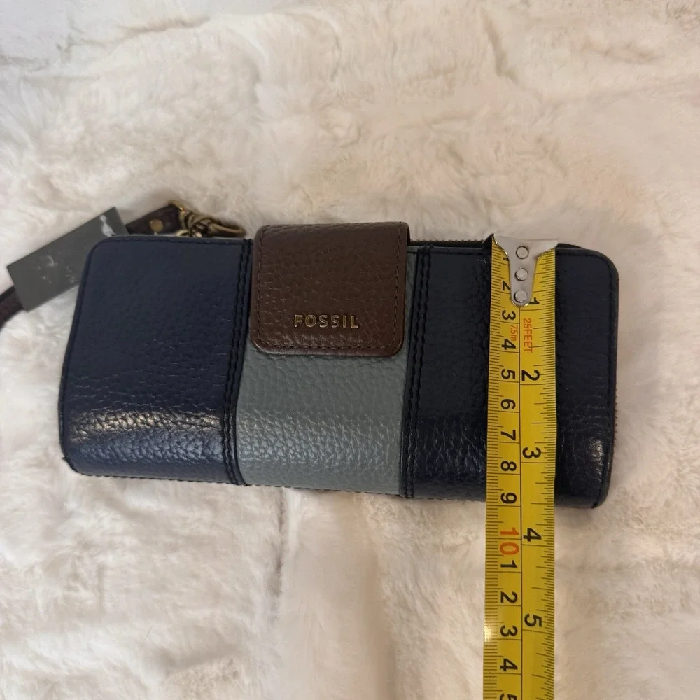 Fossil Navy Brown & Blue Leather Wallet Gold Wristlet Strap ~ Gray Lined  NEW